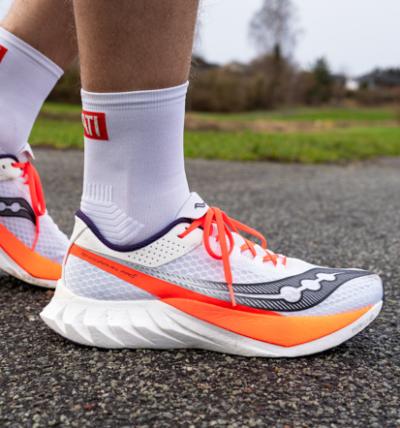 Recension: Saucony Endorphin Pro 4 – Om du behöver en boost!