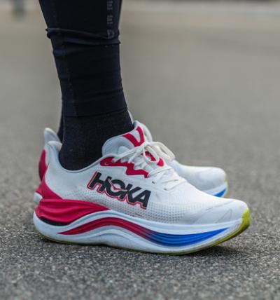 Test: HOKA Skyward X – Kärlek vid första steg.