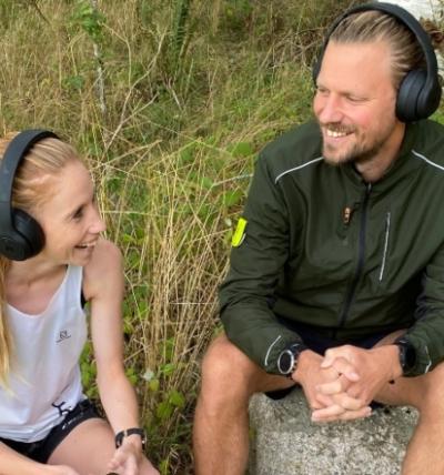 Bra hörlurar för löpning och träning – Se de bästa här!