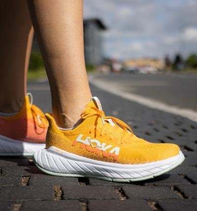 Test: Hoka One One Carbon X 3 – Hastighet och stil för många mil!