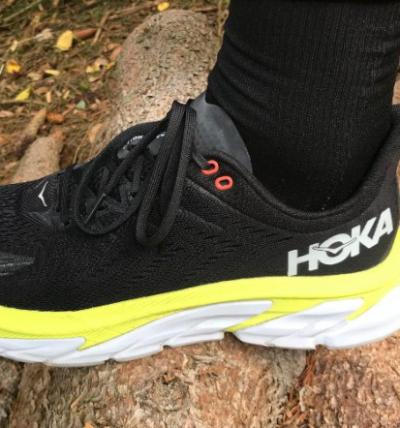 TEST: HOKA ONE ONE CLIFTON EDGE - Otraditionell och fantastisk löparsko