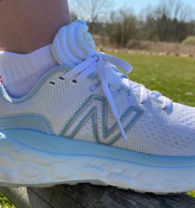 TEST: New Balance Fresh Foam More V3 – En mjuk favorit för dig, som behöver max komfort!