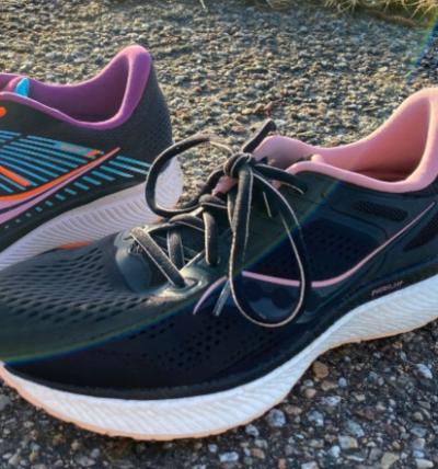 TEST: Saucony Guide 14 och Saucony Hurricane 23 - Sauconys populäraste stabilitetsskor