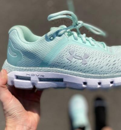 TEST: Under Armour HOVR Infinite 2 – löparsko, löptracker och löptränare i ett 