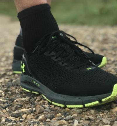 TEST: UNDER ARMOUR SONIC 3 – SNABB, RESPONSIV OCH DIN EGNA PERSONLIGA TRÄNARE