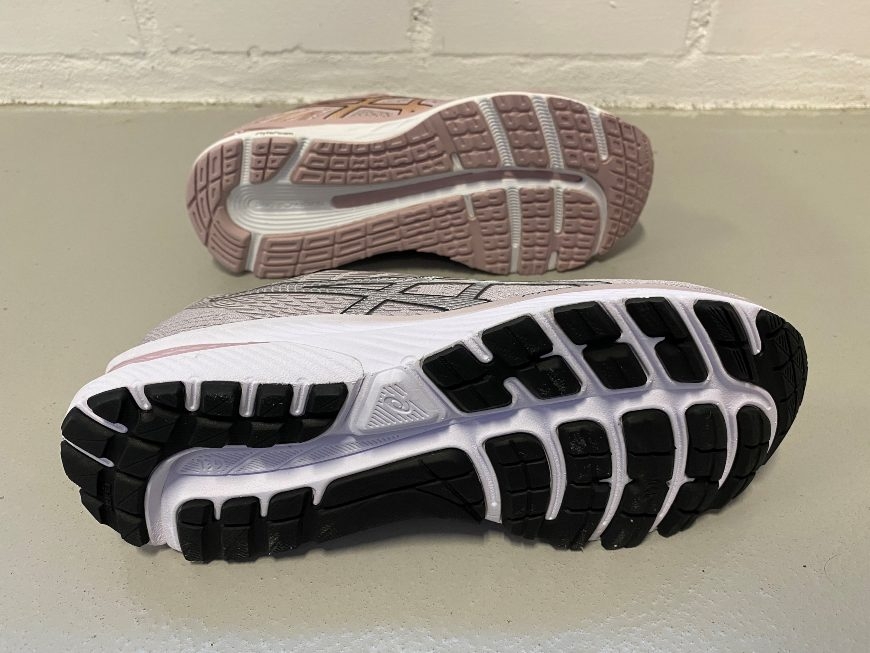 ASICS GEL-Cumulus 22 vs 21