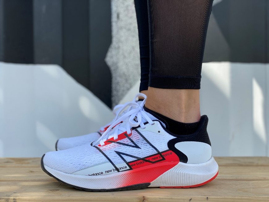 New Balance FuelCell Propel V2